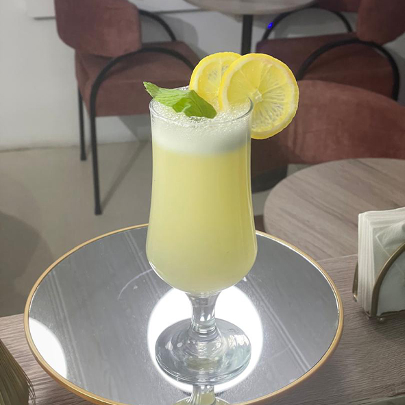 فواكه طازجة